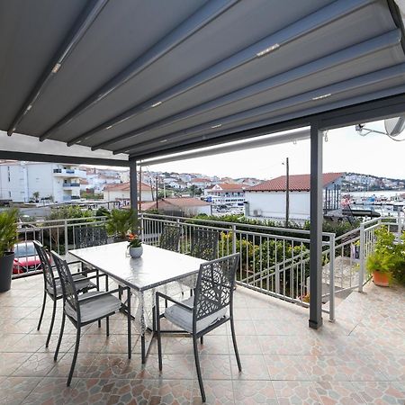 Apartments Vaska โตรกีร์ ภายนอก รูปภาพ