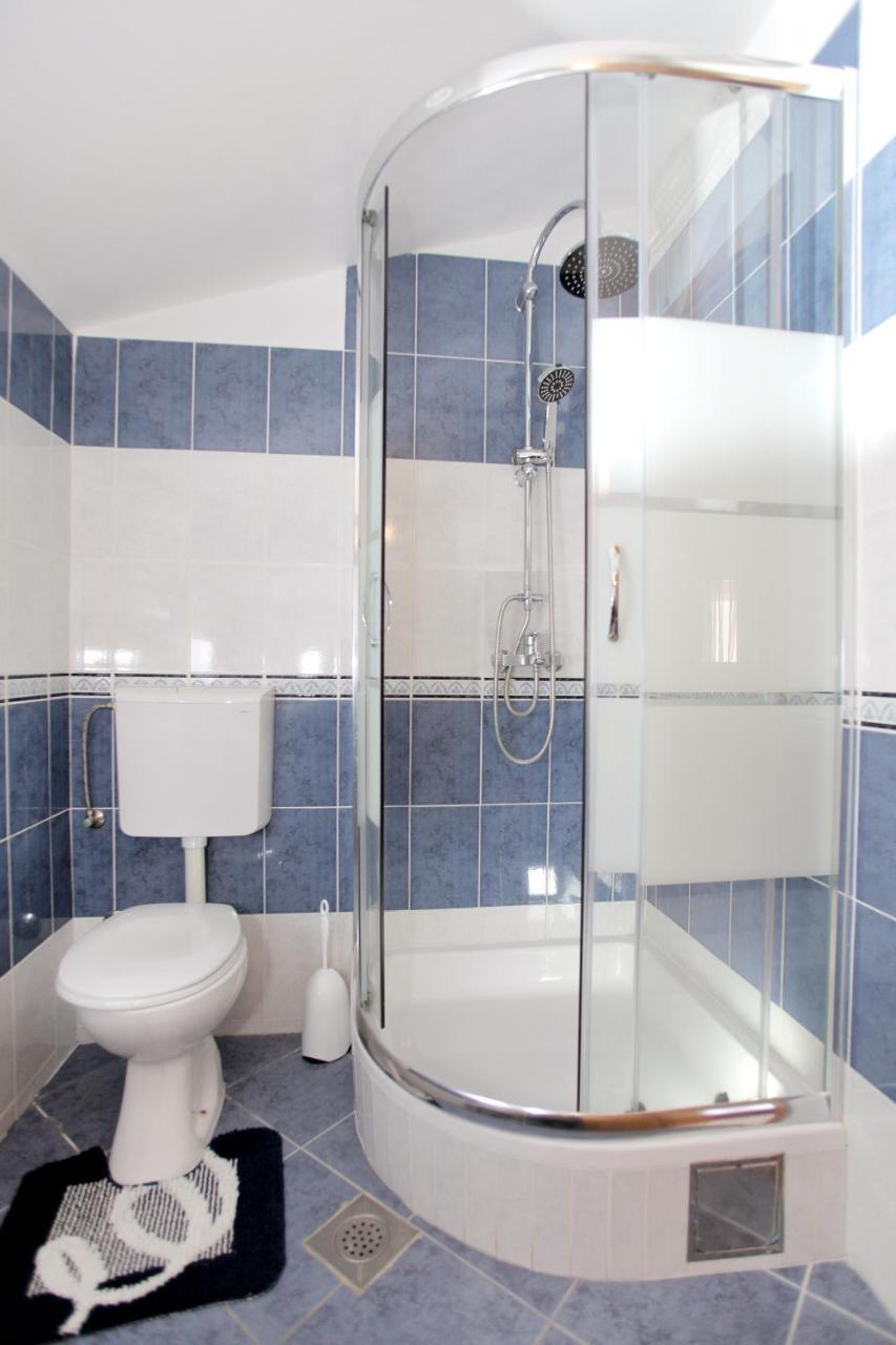 Apartments Vaska โตรกีร์ ภายนอก รูปภาพ